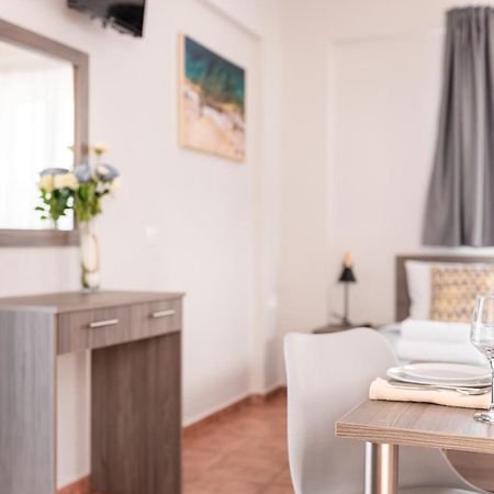 7 Rooms Gerani  Luaran gambar